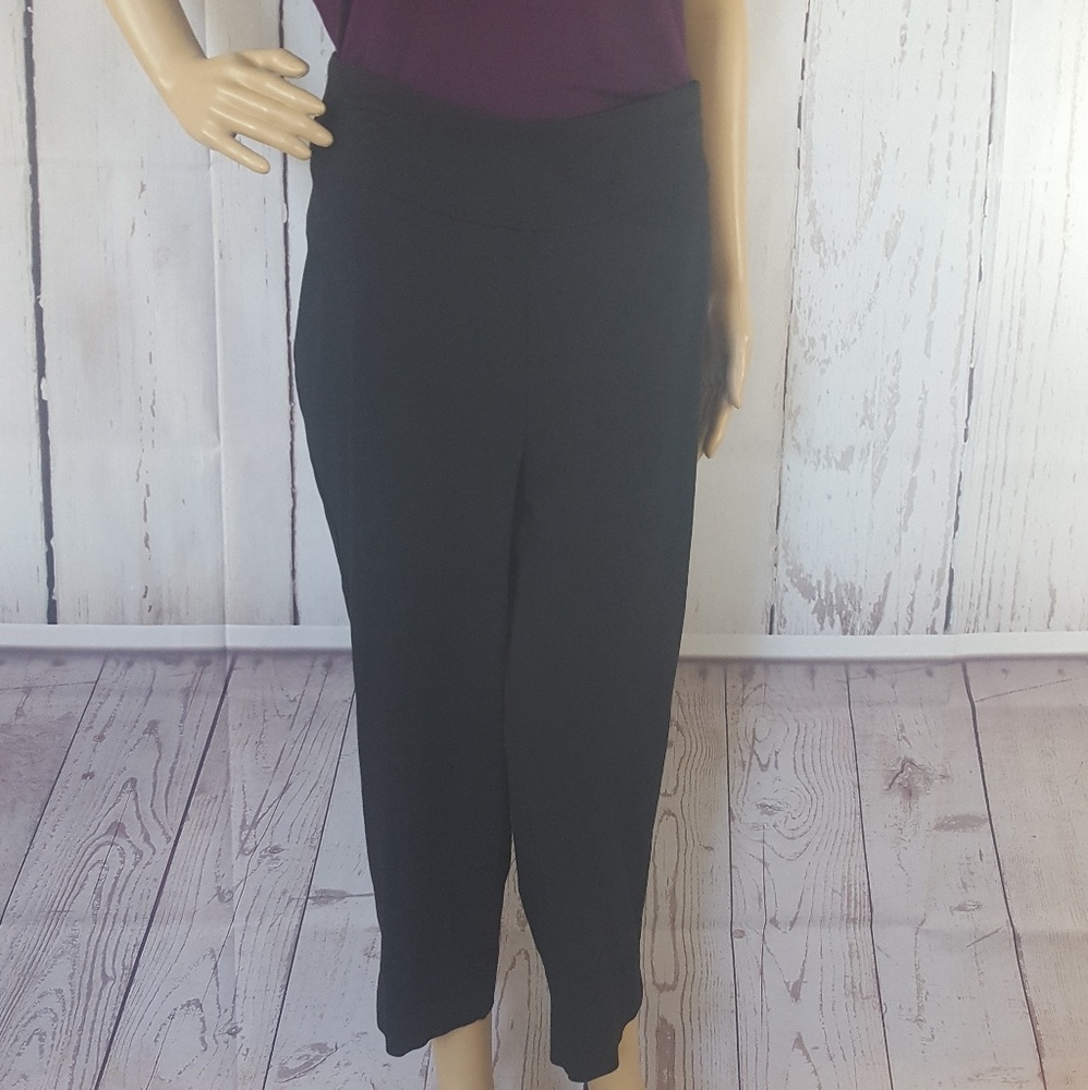 Larry Levine Capri Dress Trousers